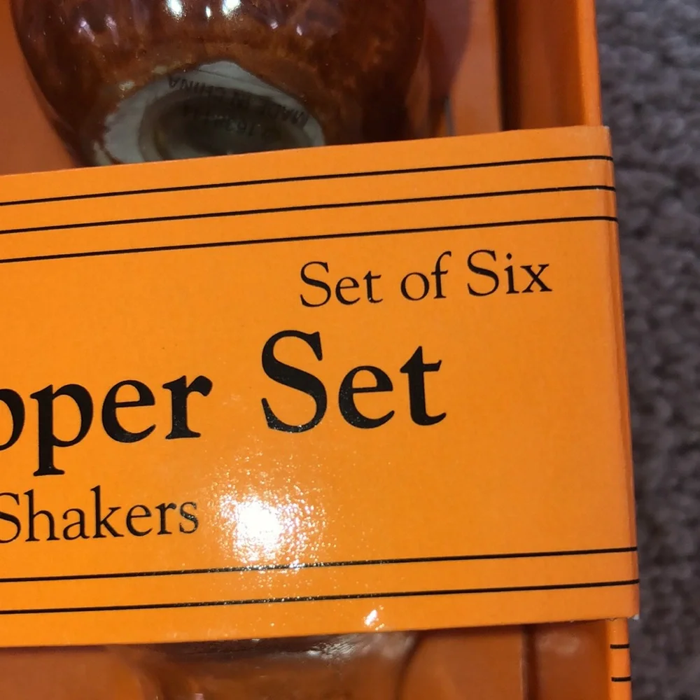 Boston Warehouse Halloween Mini Salt & Pepper Shakers‎ Set Pumpkins  New